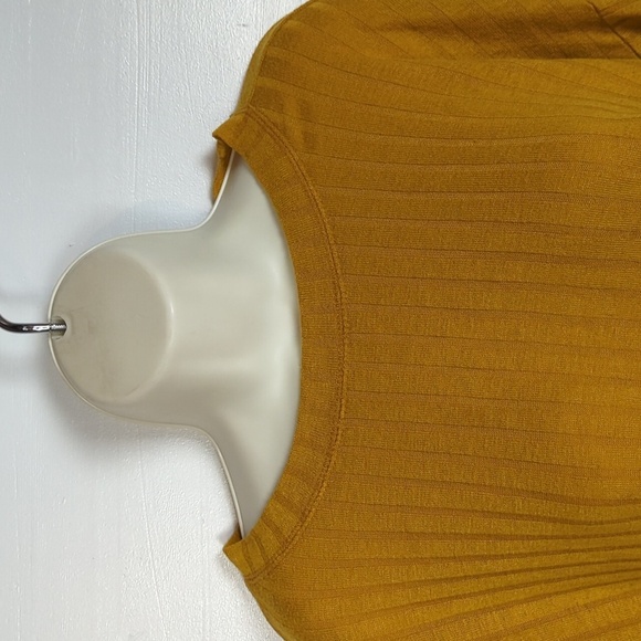 FP Beach 2-Piece Set - Picture 6 of 15